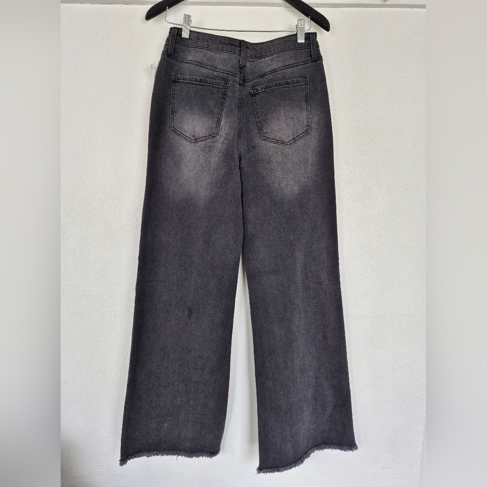 99% Cotton Jeans High Rise Wide Leg With Rivet Embelishments By BCBG - Picture 4 of 8